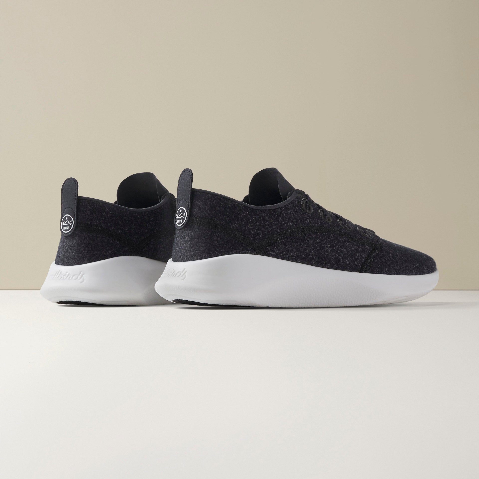 Women's SuperLight Wool Runners - Natural Black (Blizzard)