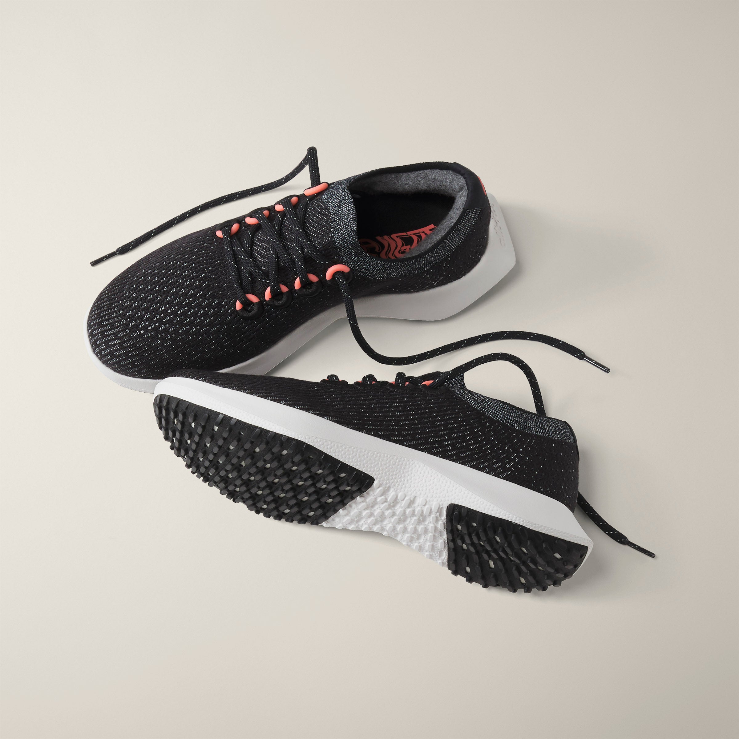 Men s Tree Dasher 2 Motivation Natural Black Flash Blue